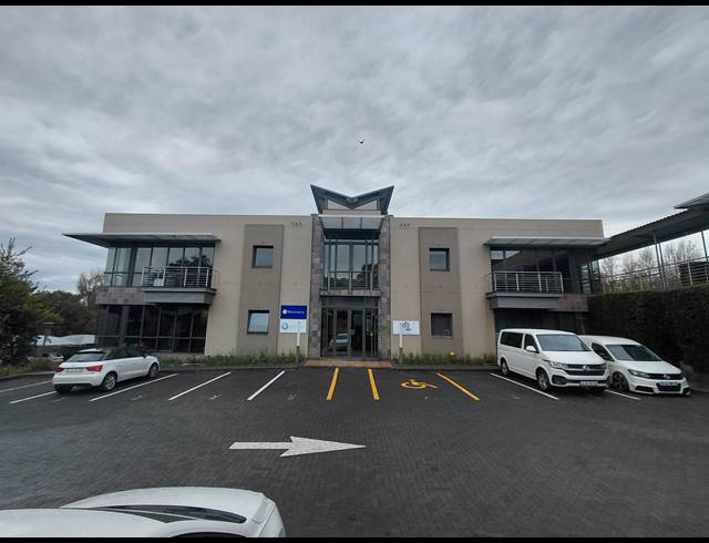 96M² OFFICE TO LET IN BRYANSTON